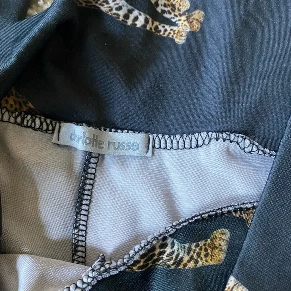 Unique retro vintage 3-D print leopard cheetah animal leggings. - Picture 4 of 4